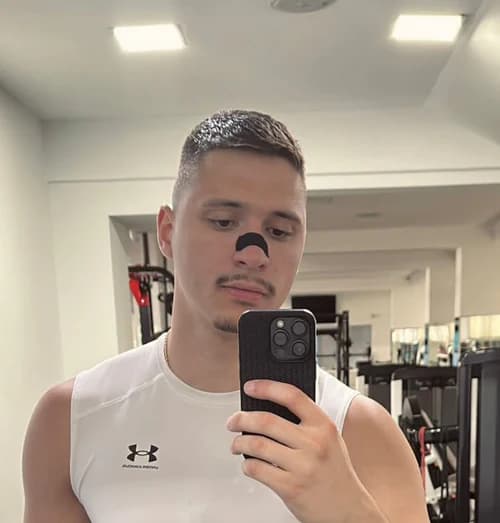 Djordje, 25